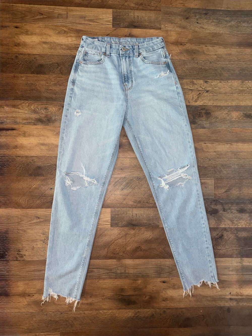 American Eagle women’s STRIGID distressed curvy mom jeans